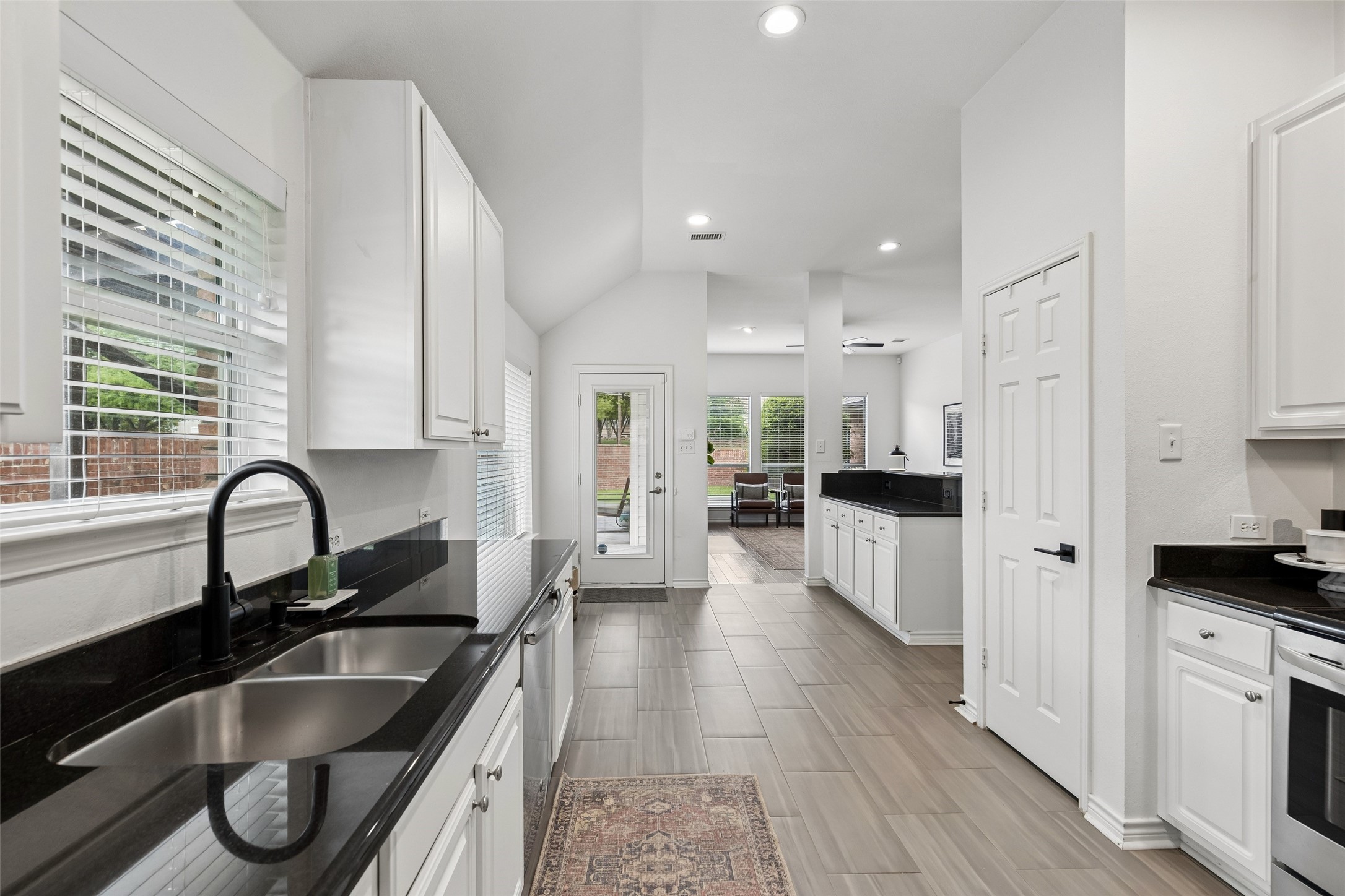 7703 Worthing Street Dallas TX 75252
