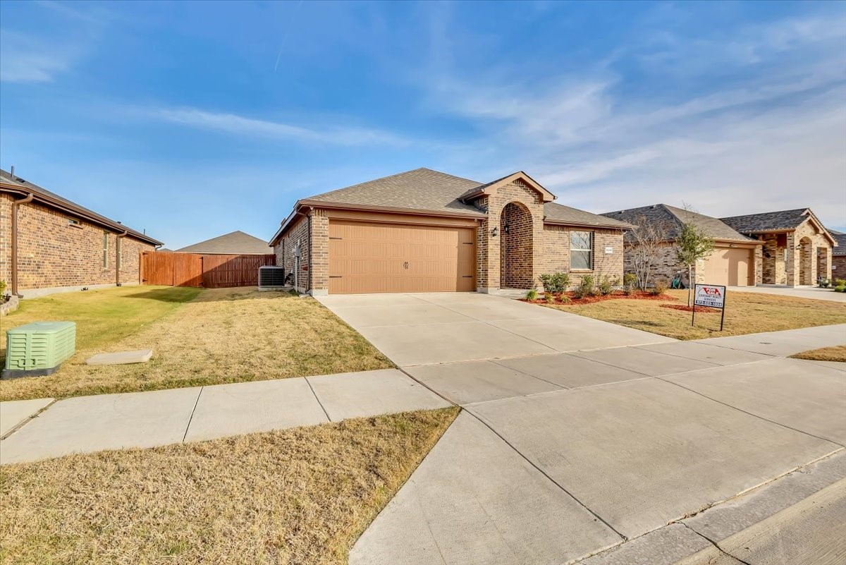 9316 Fox Hill Drive Fort Worth TX 76131