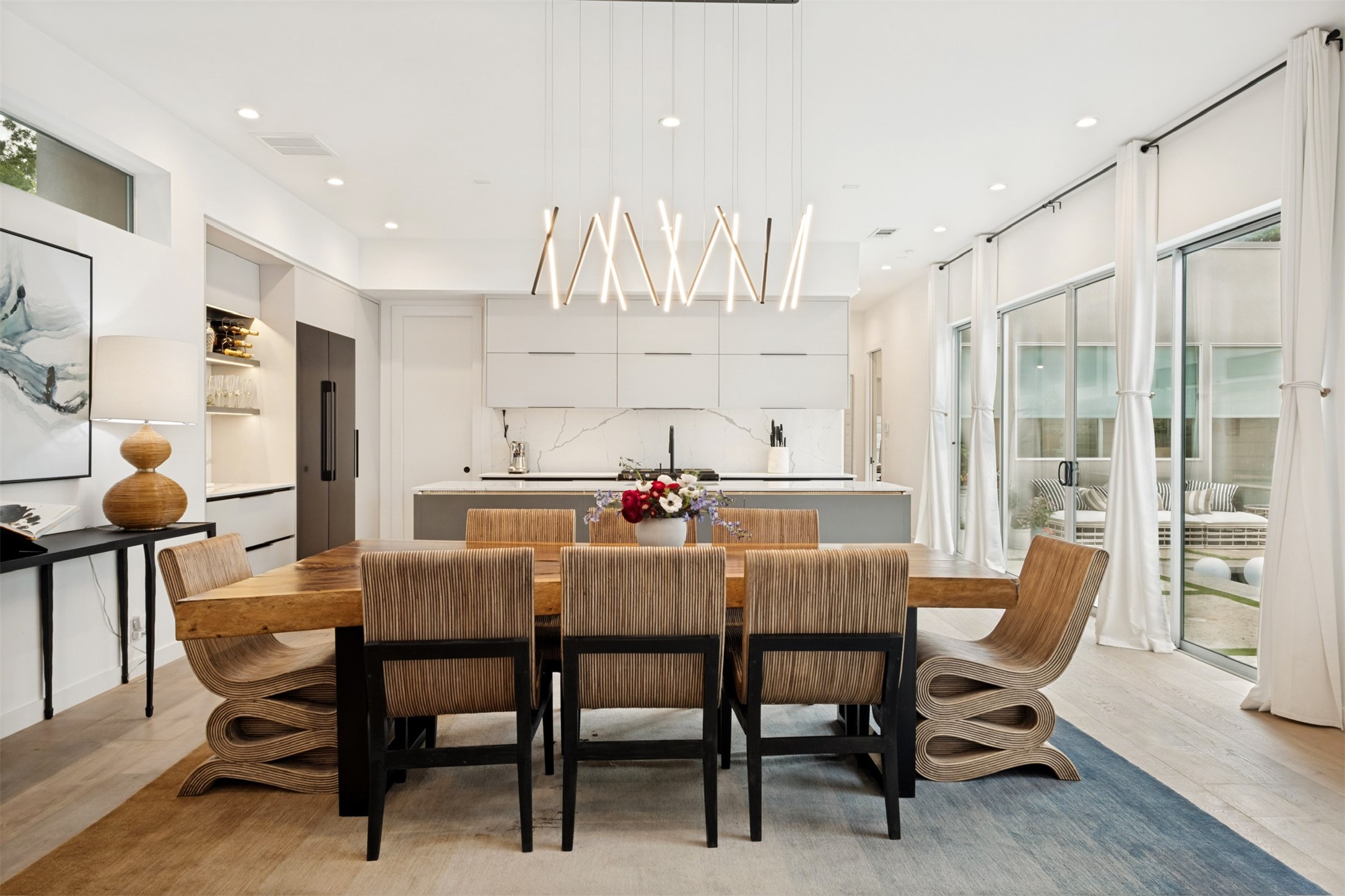 4347 Bonham Street Dallas TX 75229