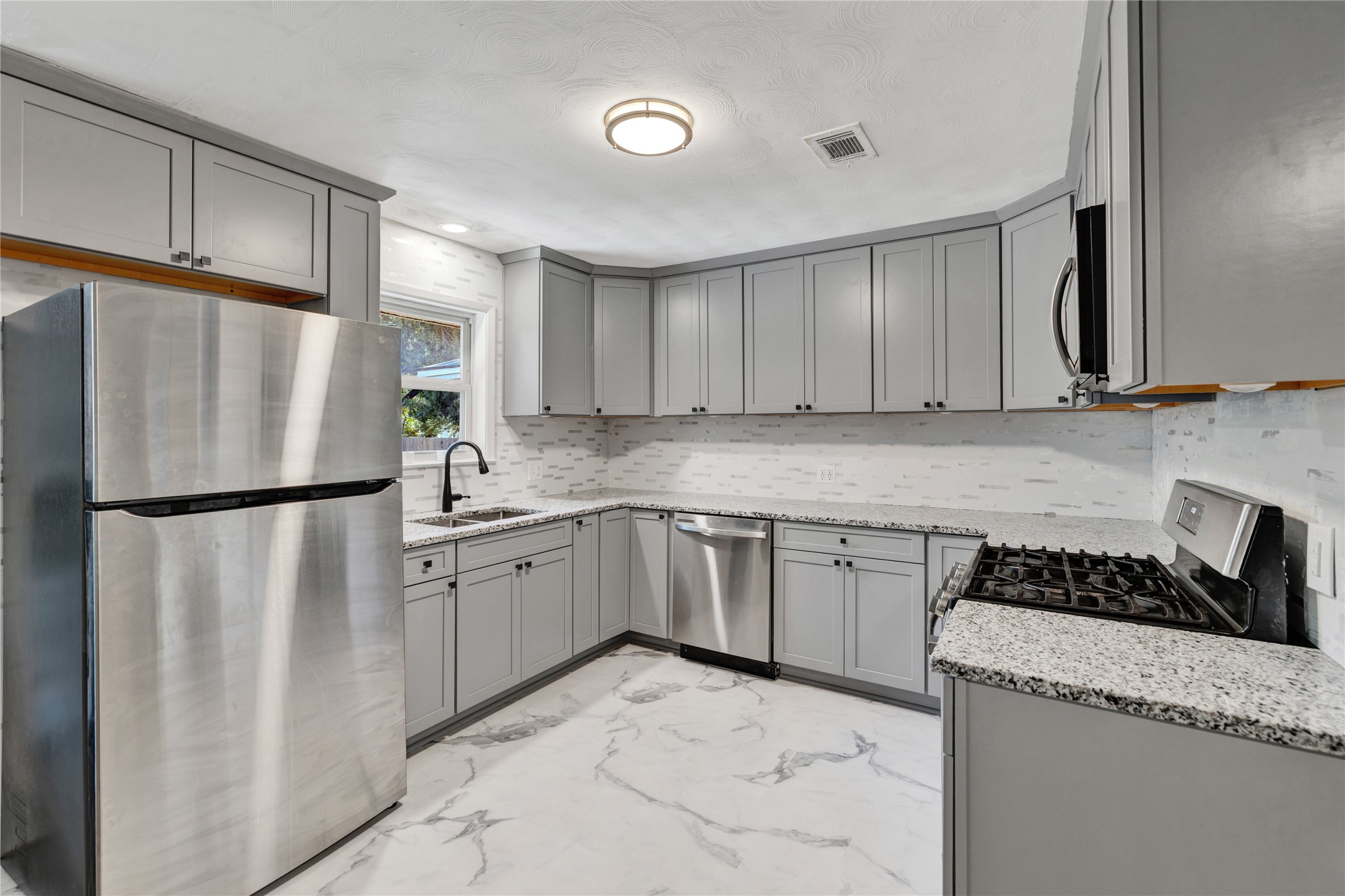 1402 Wysong Drive Mckinney TX 75069
