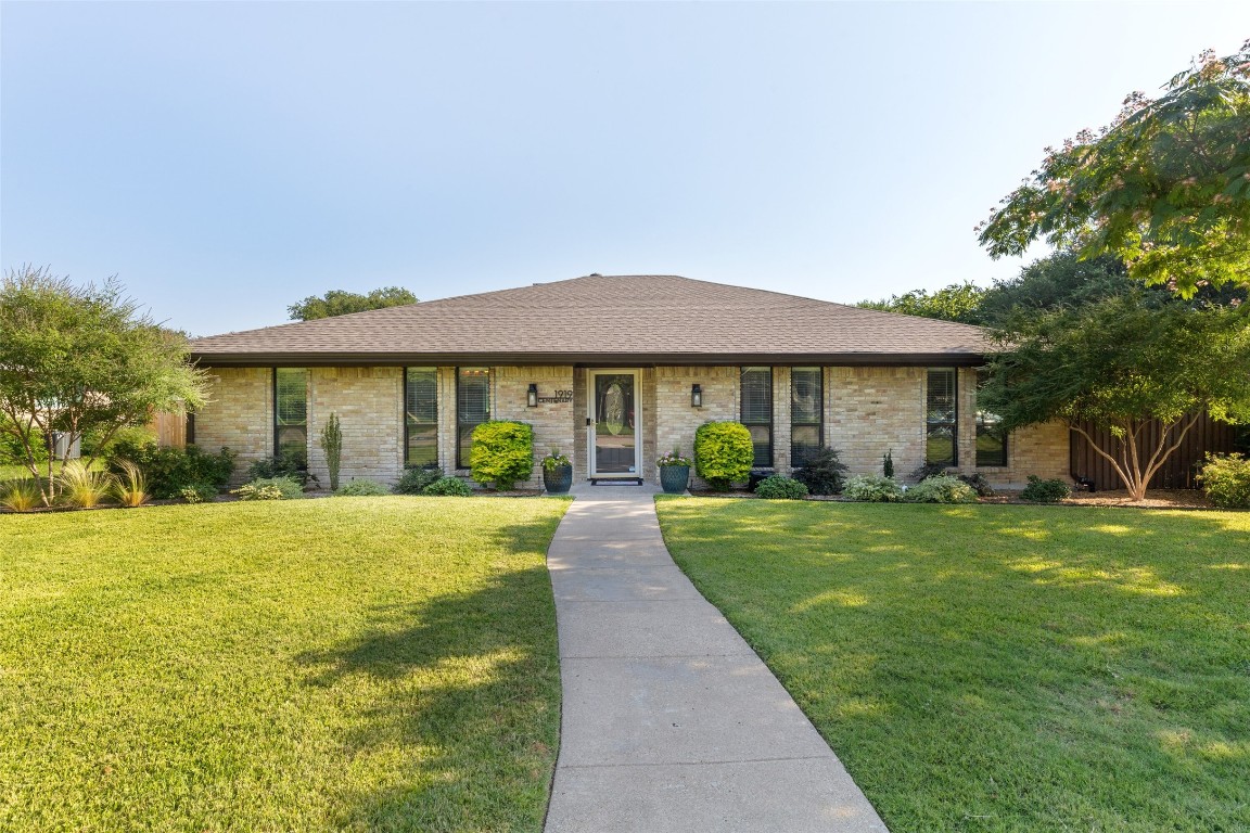 1919 Centenary Drive Richardson TX 75081