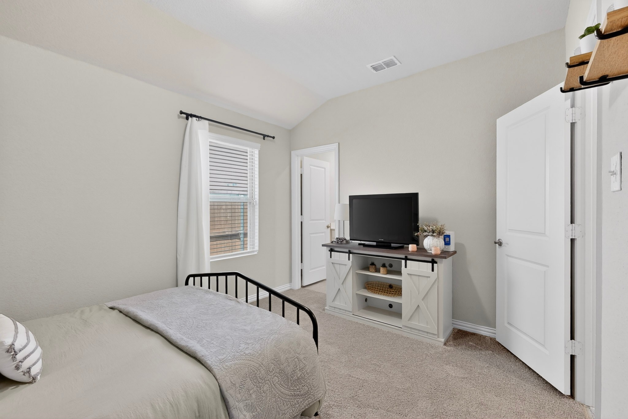 9537 Abington Avenue Fort Worth TX 76131