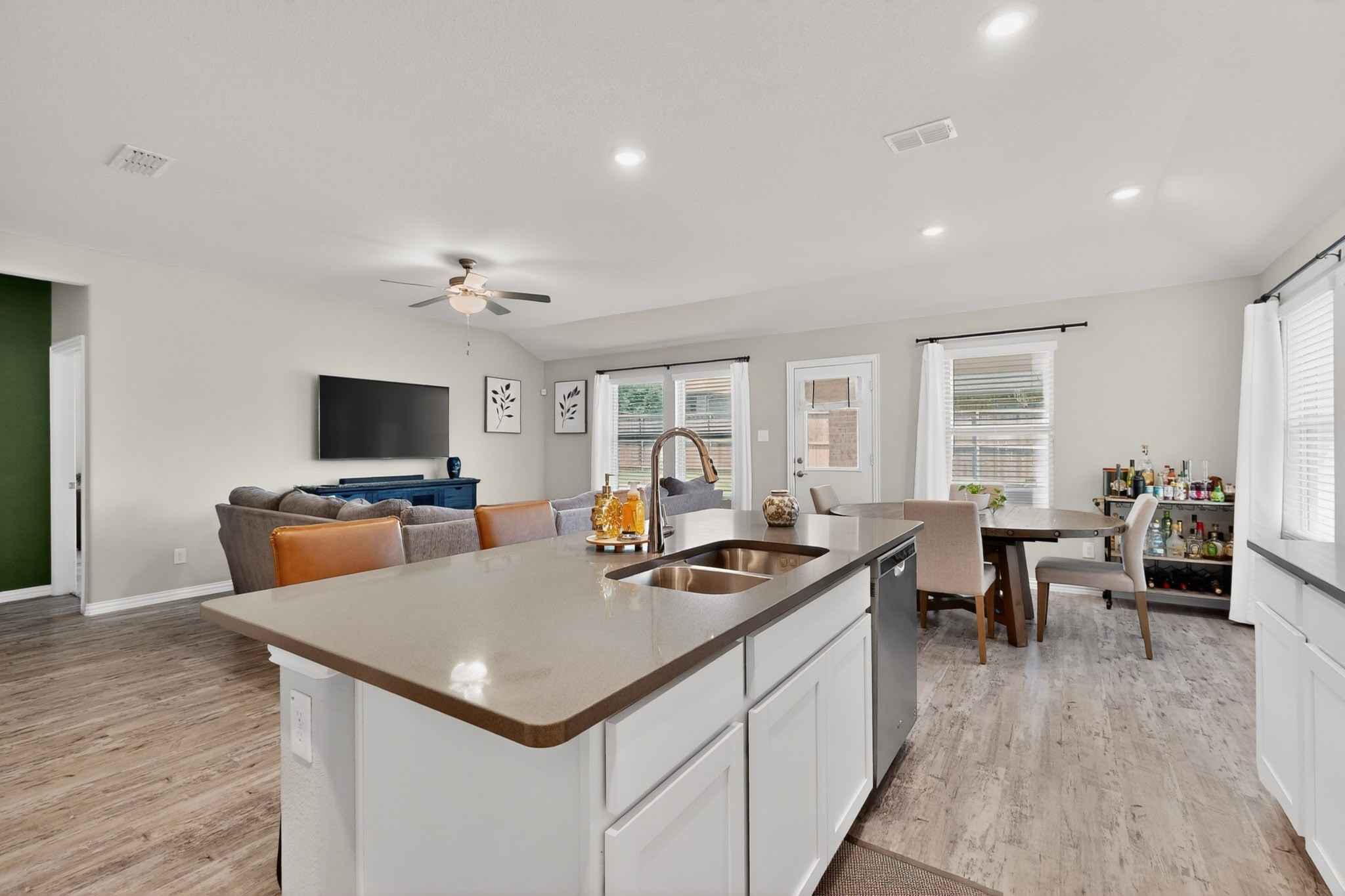 9537 Abington Avenue Fort Worth TX 76131