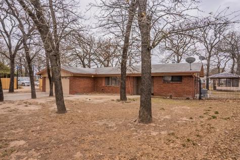 4304 Lindsay Lane Haltom City TX 76117