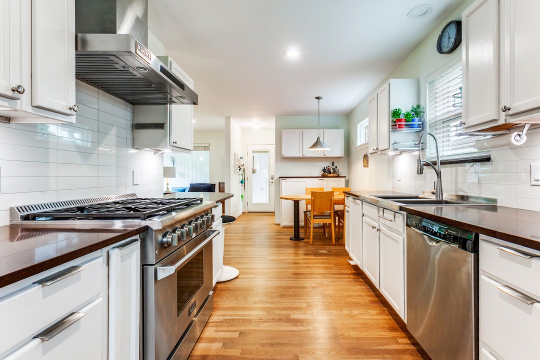 6221 Berryhill Street Dallas TX 75231