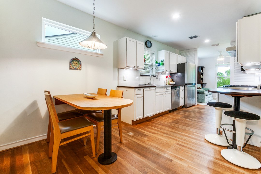 6221 Berryhill Street Dallas TX 75231