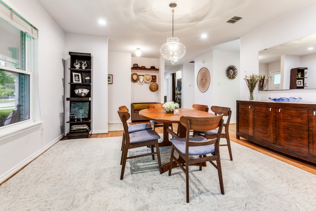 6221 Berryhill Street Dallas TX 75231