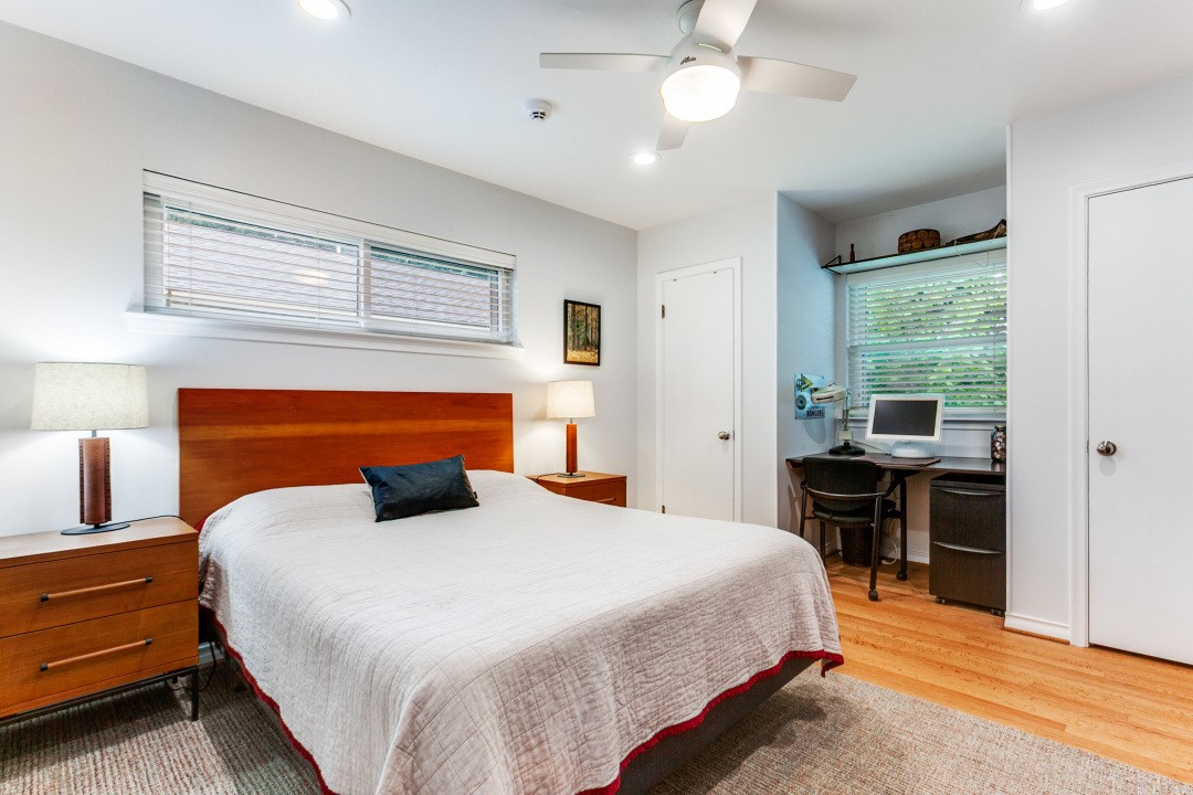 6221 Berryhill Street Dallas TX 75231