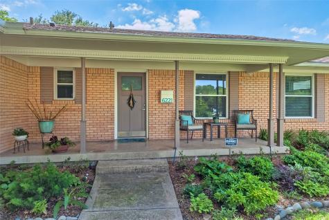 6221 Berryhill Street Dallas TX 75231
