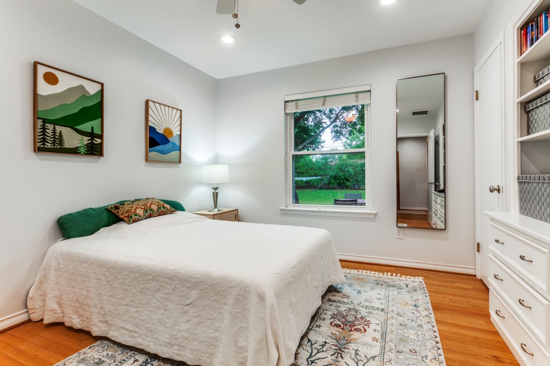 6221 Berryhill Street Dallas TX 75231