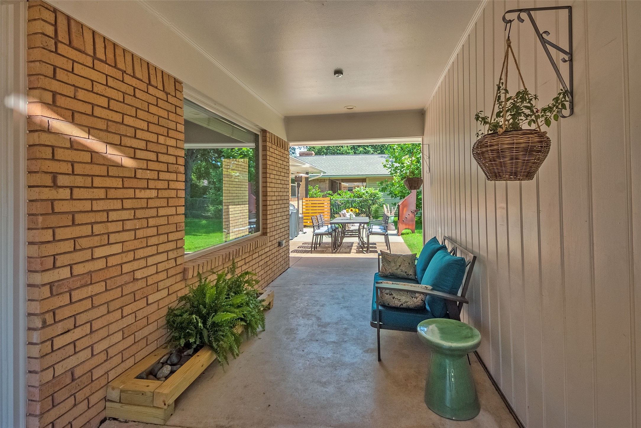 6221 Berryhill Street Dallas TX 75231