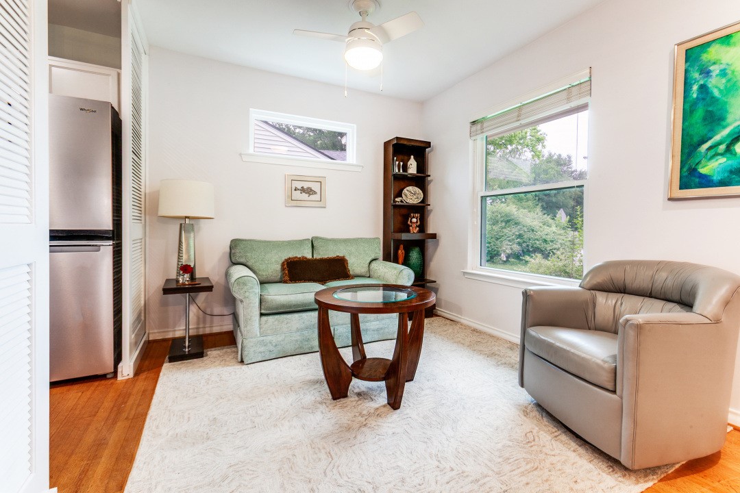 6221 Berryhill Street Dallas TX 75231