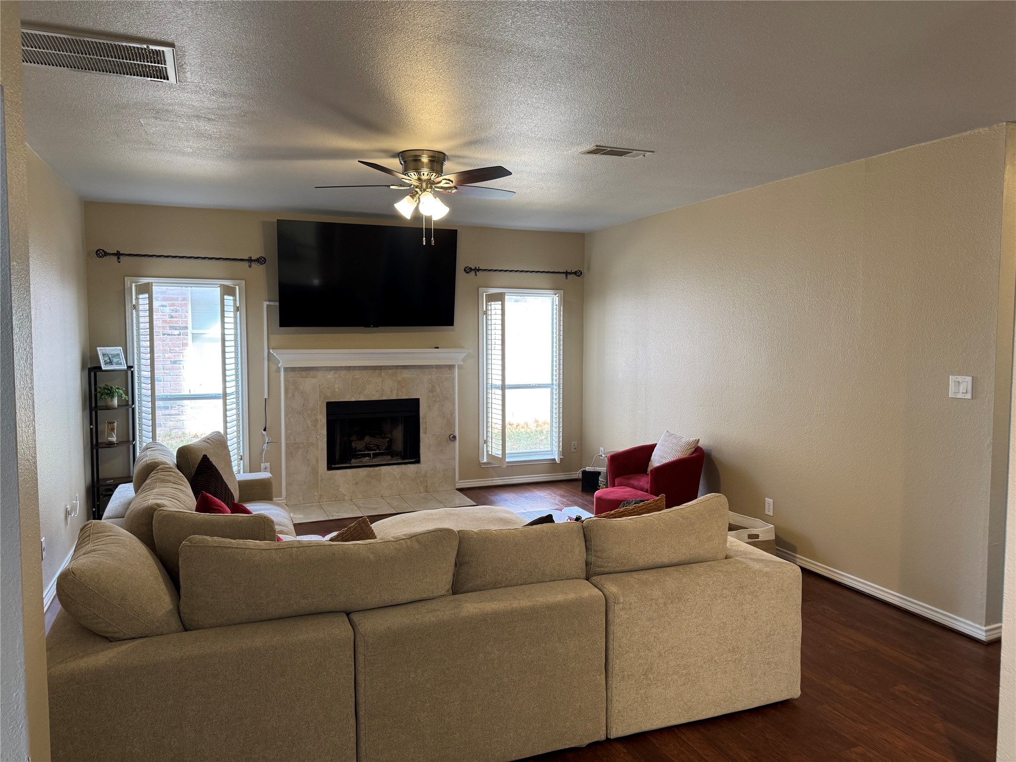 3448 Lark Meadow Way Dallas TX 75287