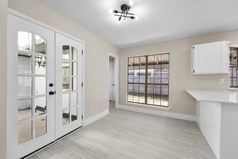 5202 Hollow Bend Lane Garland TX 75043