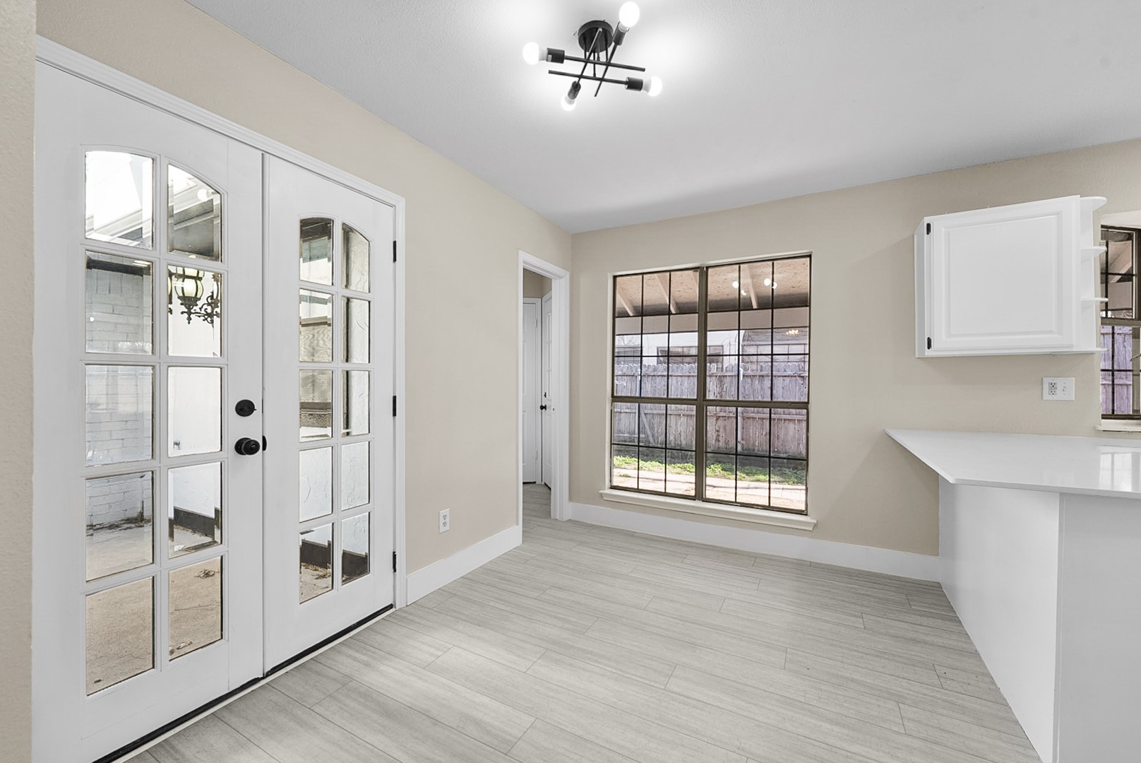 5202 Hollow Bend Lane Garland TX 75043