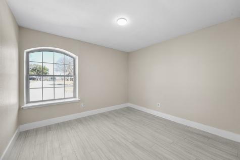 5202 Hollow Bend Lane Garland TX 75043