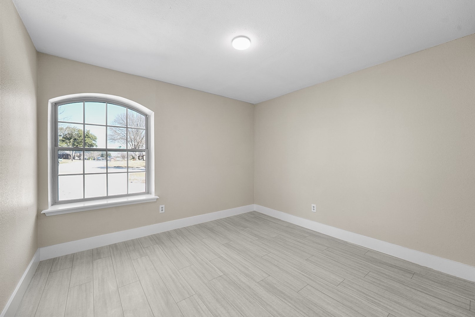 5202 Hollow Bend Lane Garland TX 75043