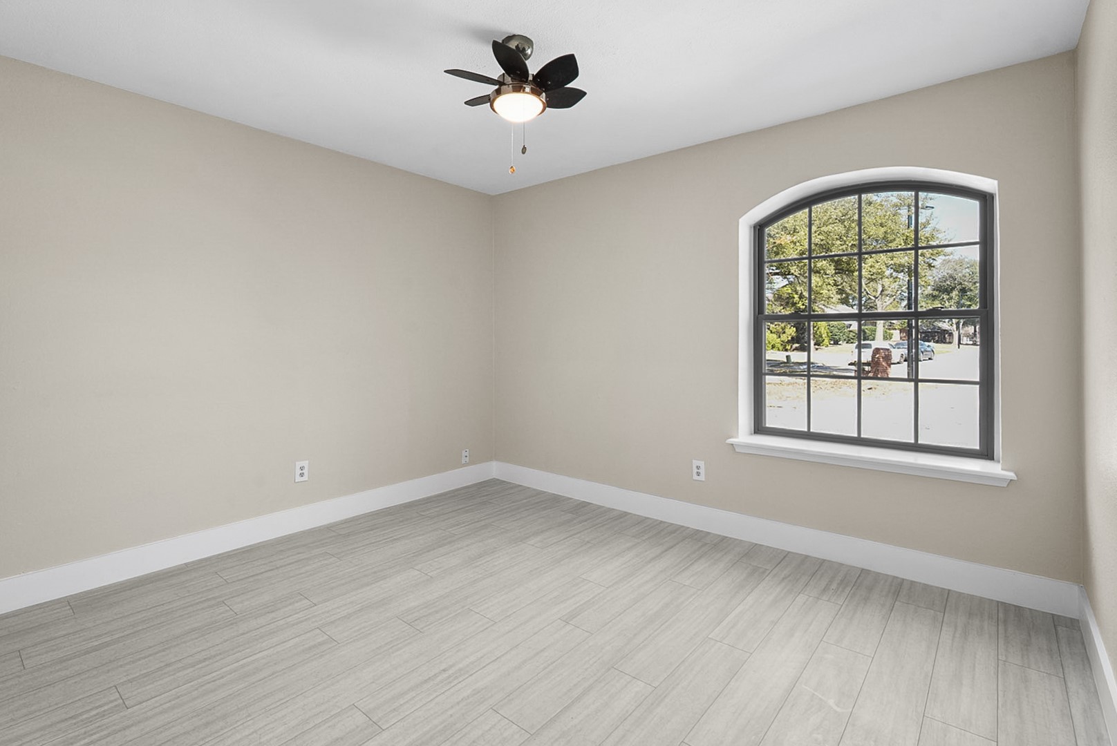 5202 Hollow Bend Lane Garland TX 75043