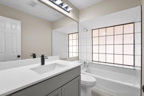 5202 Hollow Bend Lane Garland TX 75043