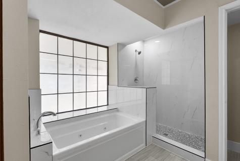 5202 Hollow Bend Lane Garland TX 75043