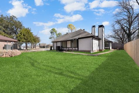 5202 Hollow Bend Lane Garland TX 75043
