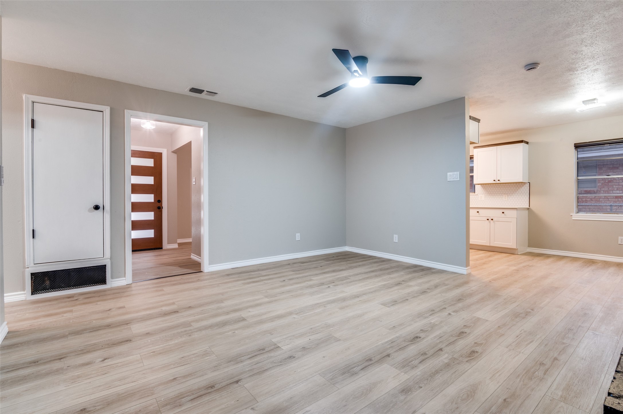821 Sequoia Drive Lancaster TX 75146