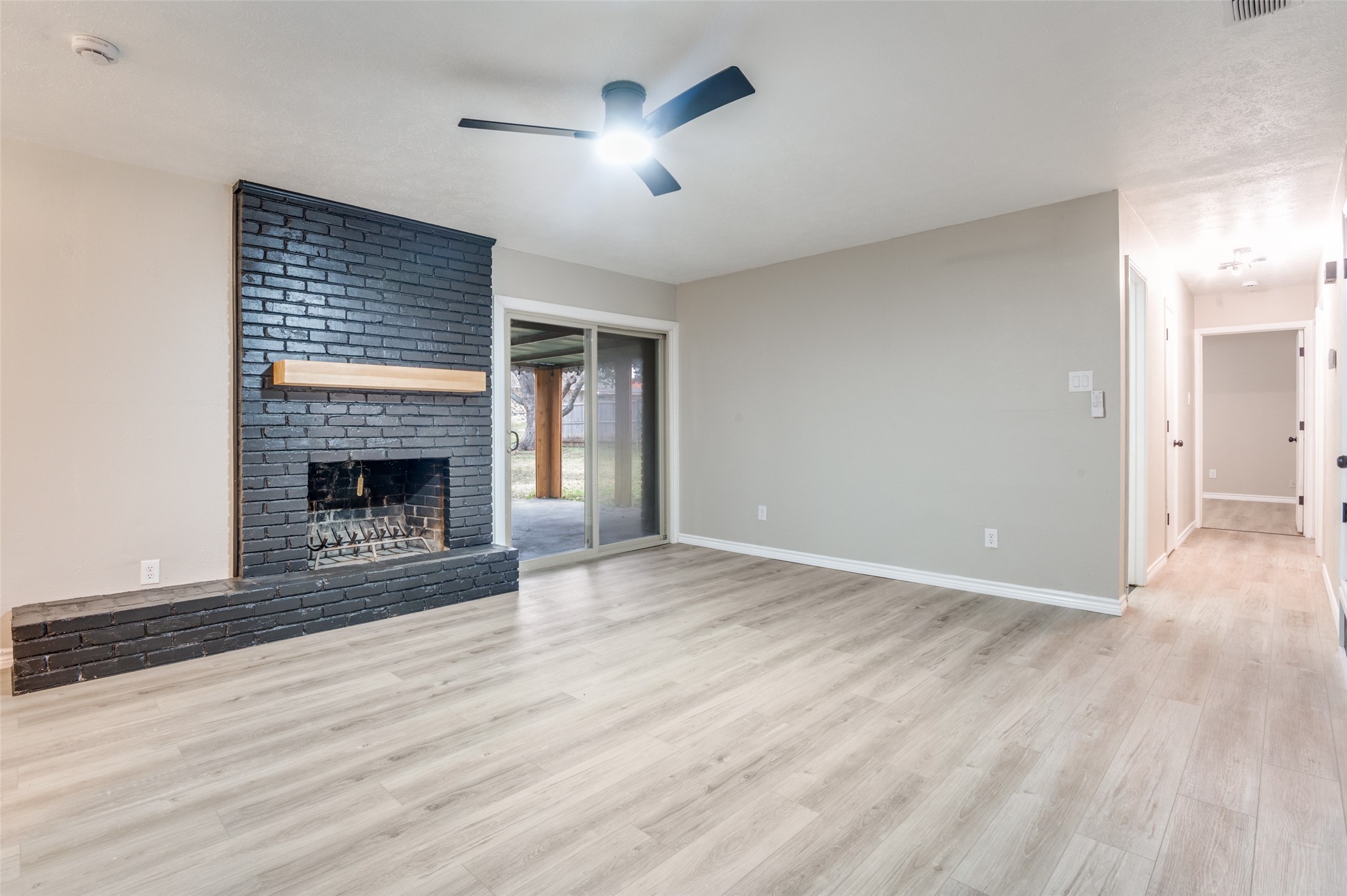 821 Sequoia Drive Lancaster TX 75146