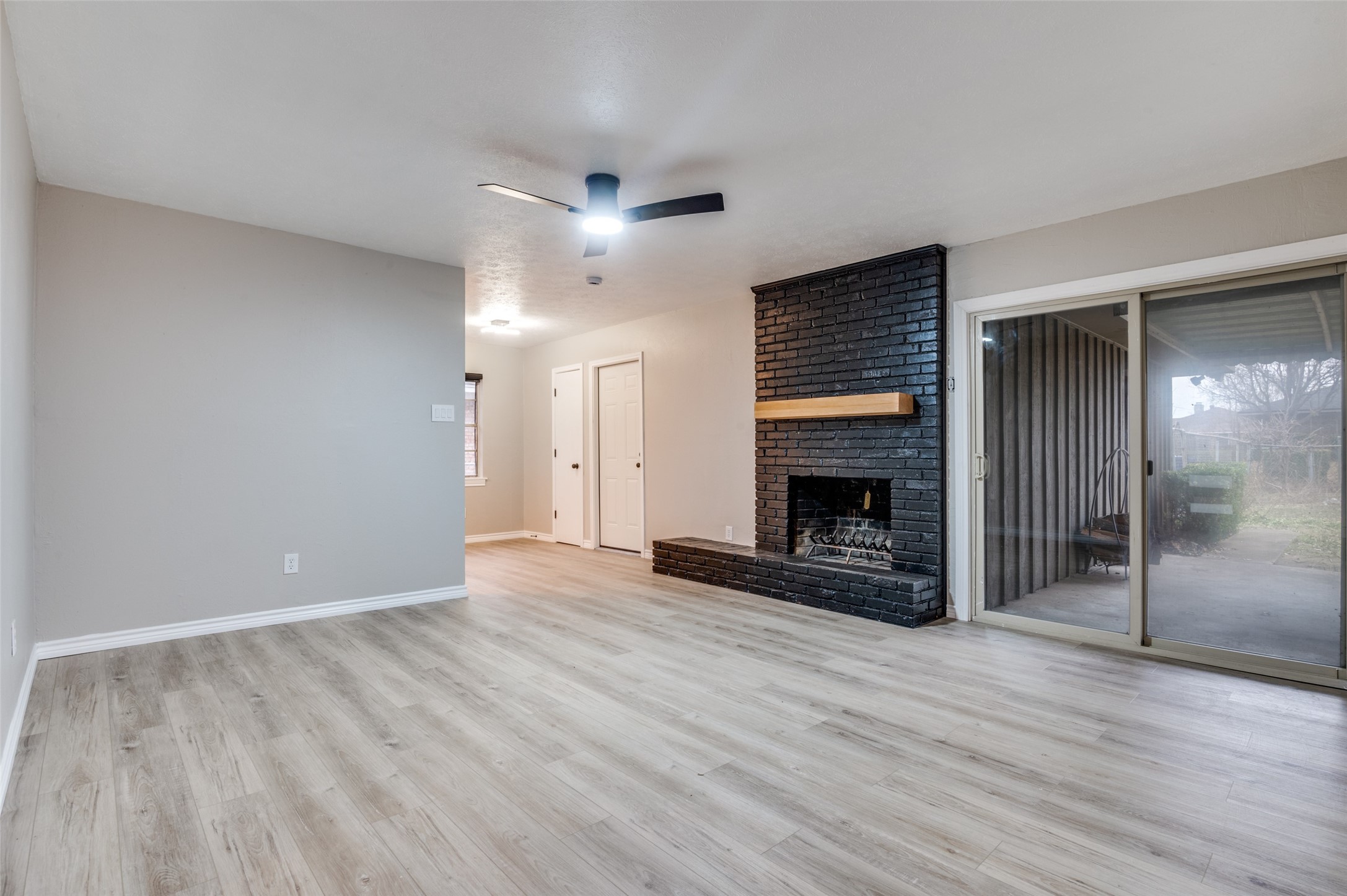 821 Sequoia Drive Lancaster TX 75146