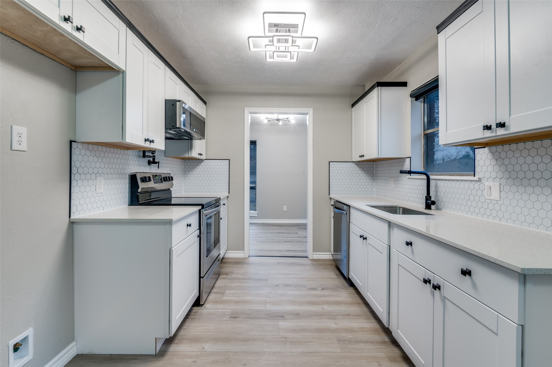 821 Sequoia Drive Lancaster TX 75146