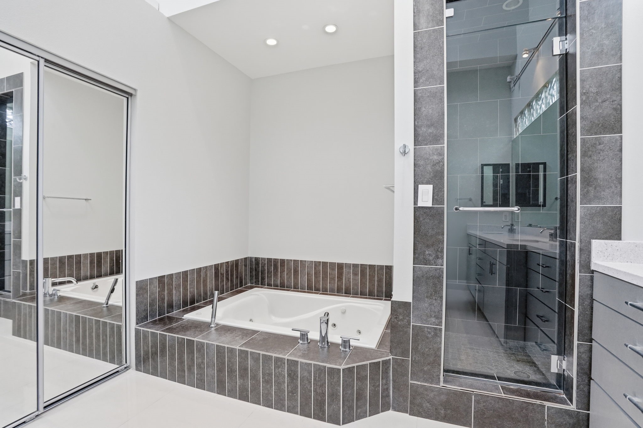 9123 Valley Chapel Lane Dallas TX 75220