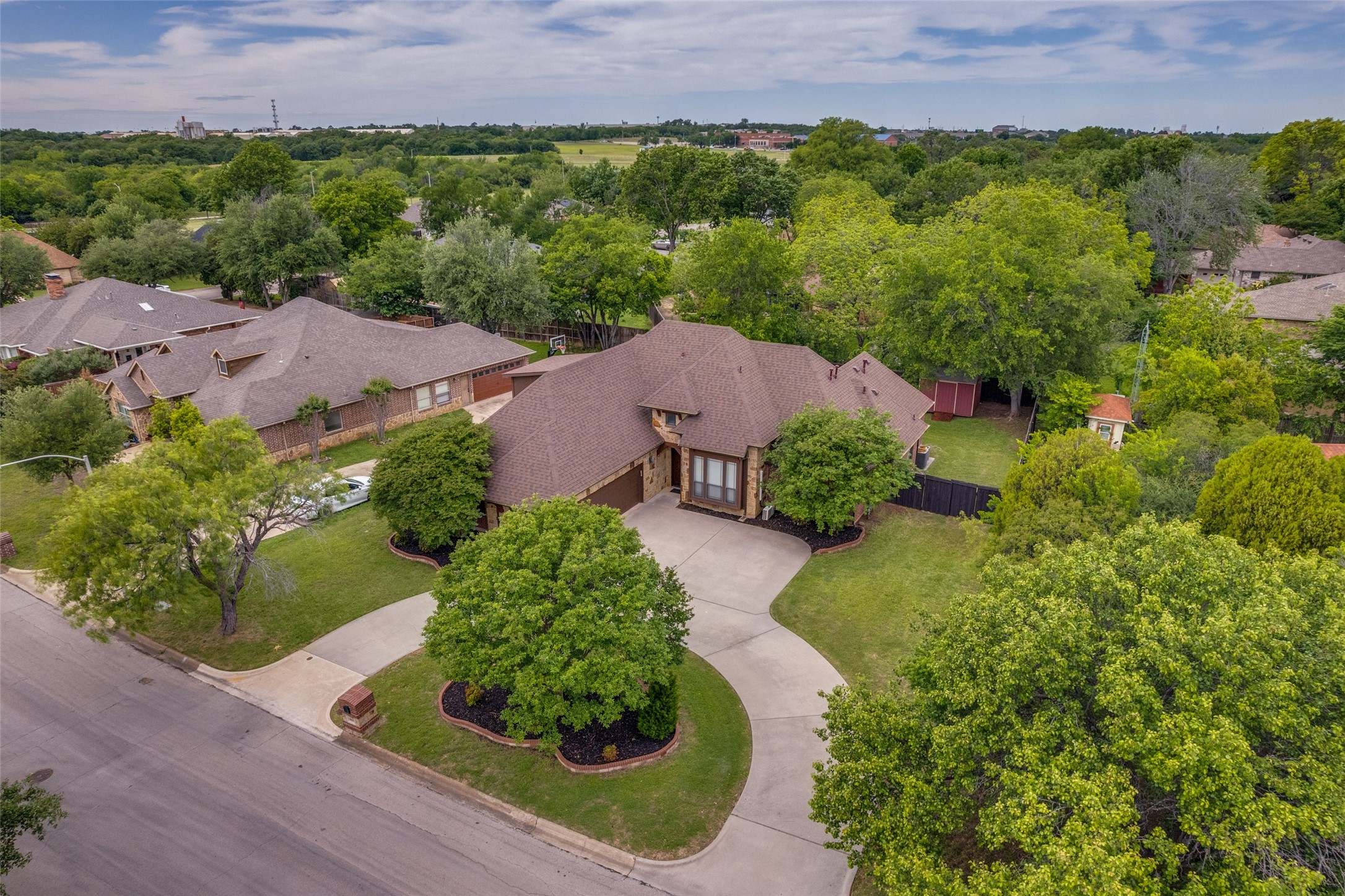 809 Longridge Drive Denton TX 76205