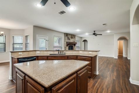 809 Longridge Drive Denton TX 76205