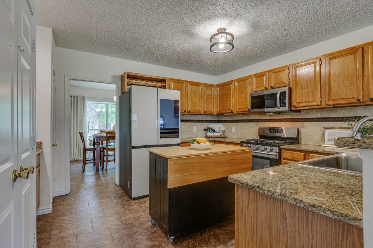 2107 Clearwater Trail Carrollton TX 75010