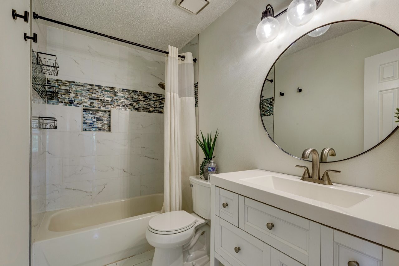 2107 Clearwater Trail Carrollton TX 75010