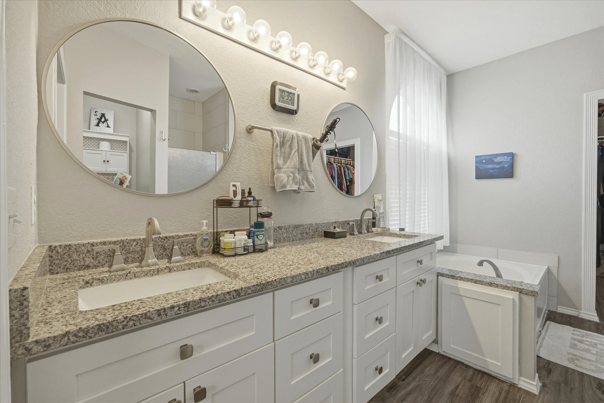 322 Sweet Leaf Lane Lake Dallas TX 75065