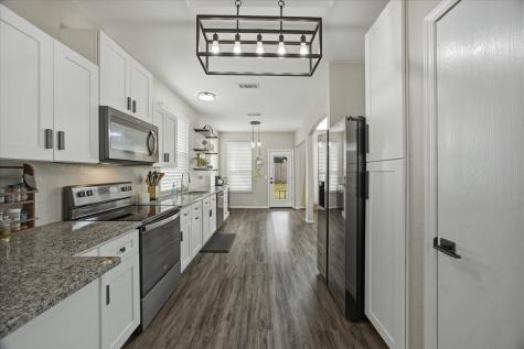 322 Sweet Leaf Lane Lake Dallas TX 75065