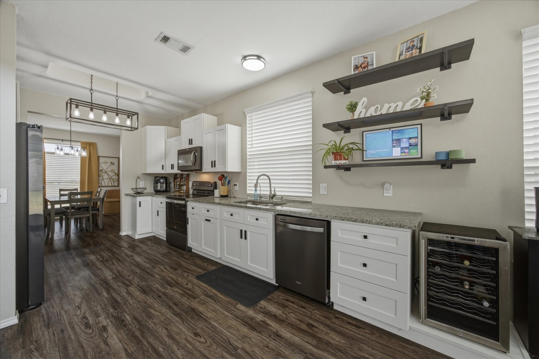 322 Sweet Leaf Lane Lake Dallas TX 75065