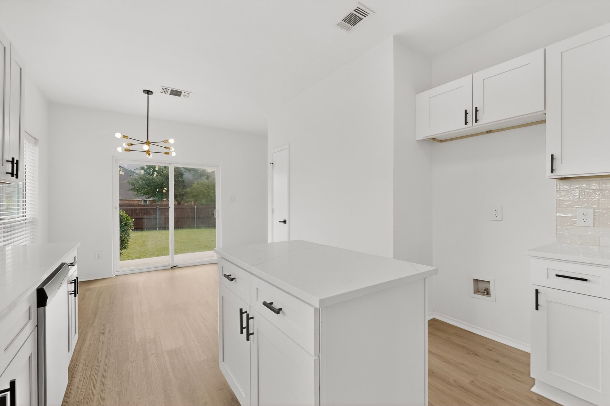 421 Chestnut Lane Desoto TX 75115