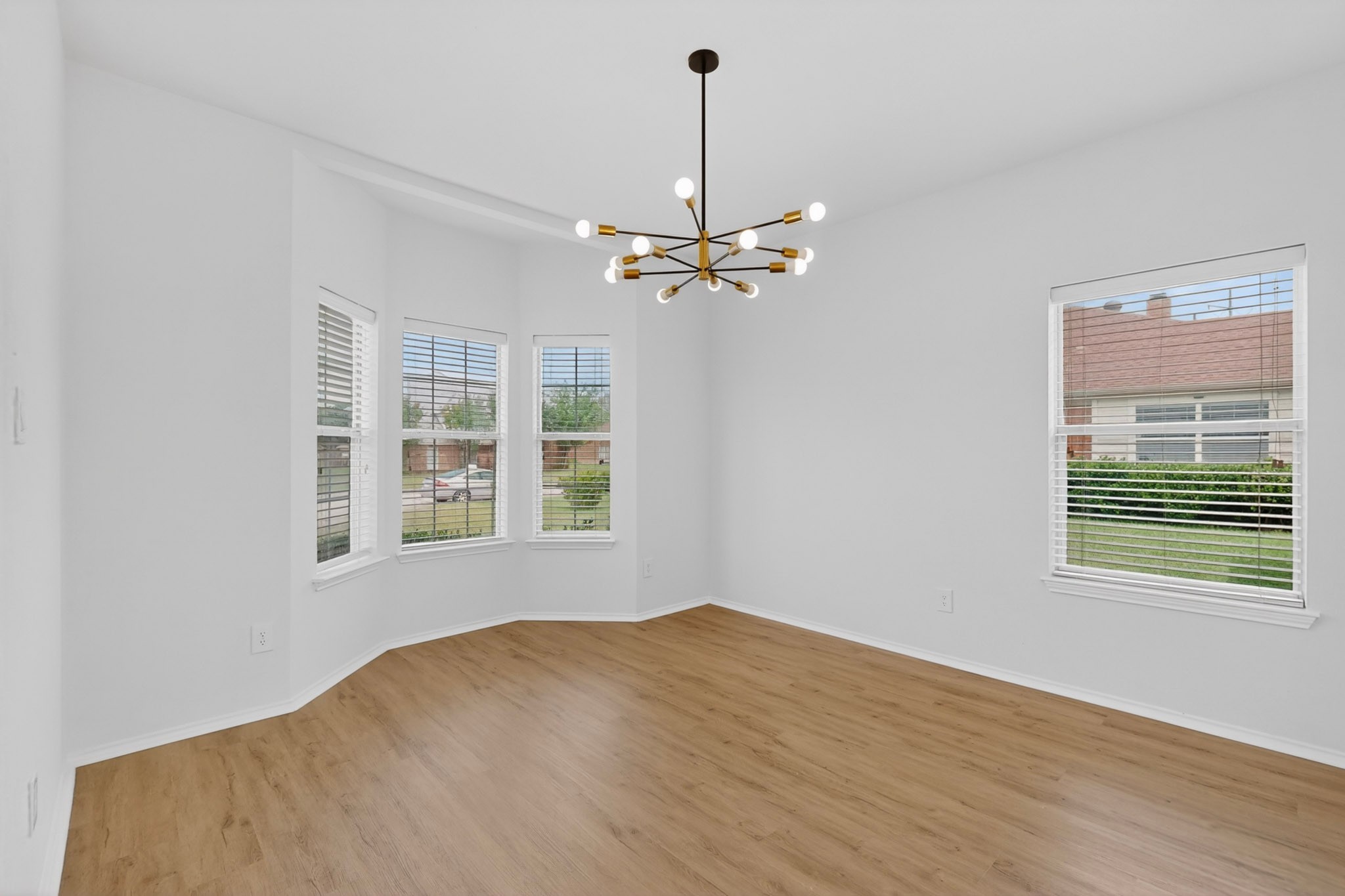 421 Chestnut Lane Desoto TX 75115