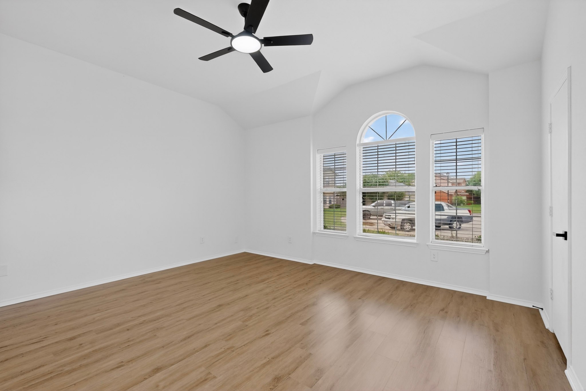 421 Chestnut Lane Desoto TX 75115