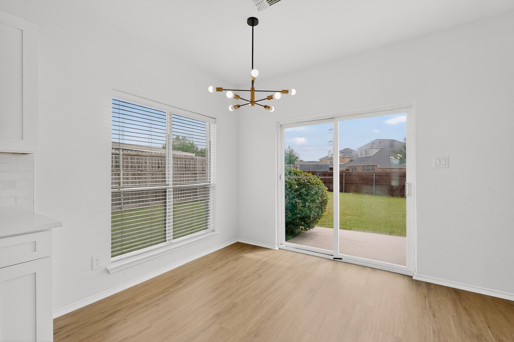 421 Chestnut Lane Desoto TX 75115
