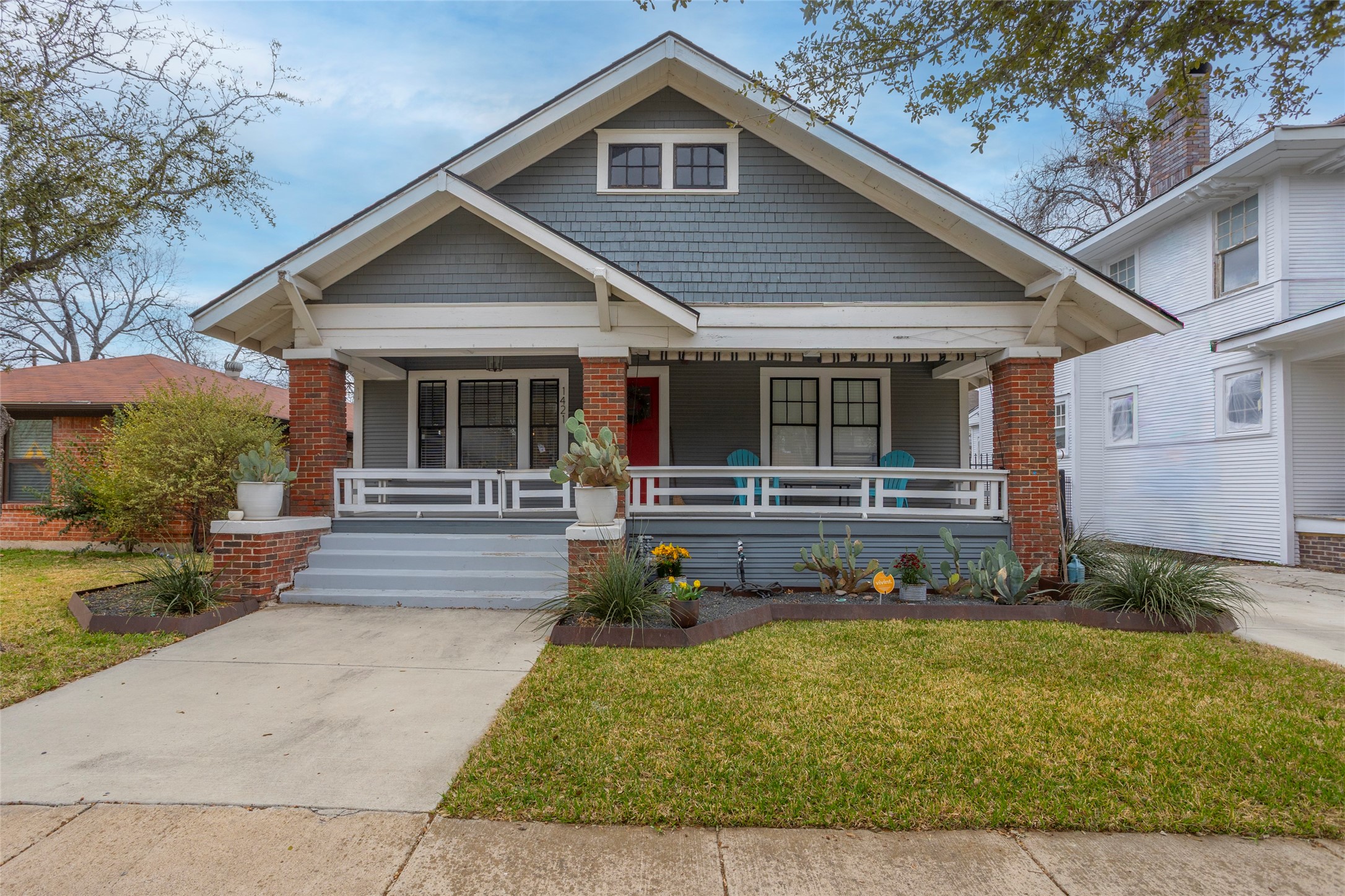 1421 S Adams Street Fort Worth TX 76104