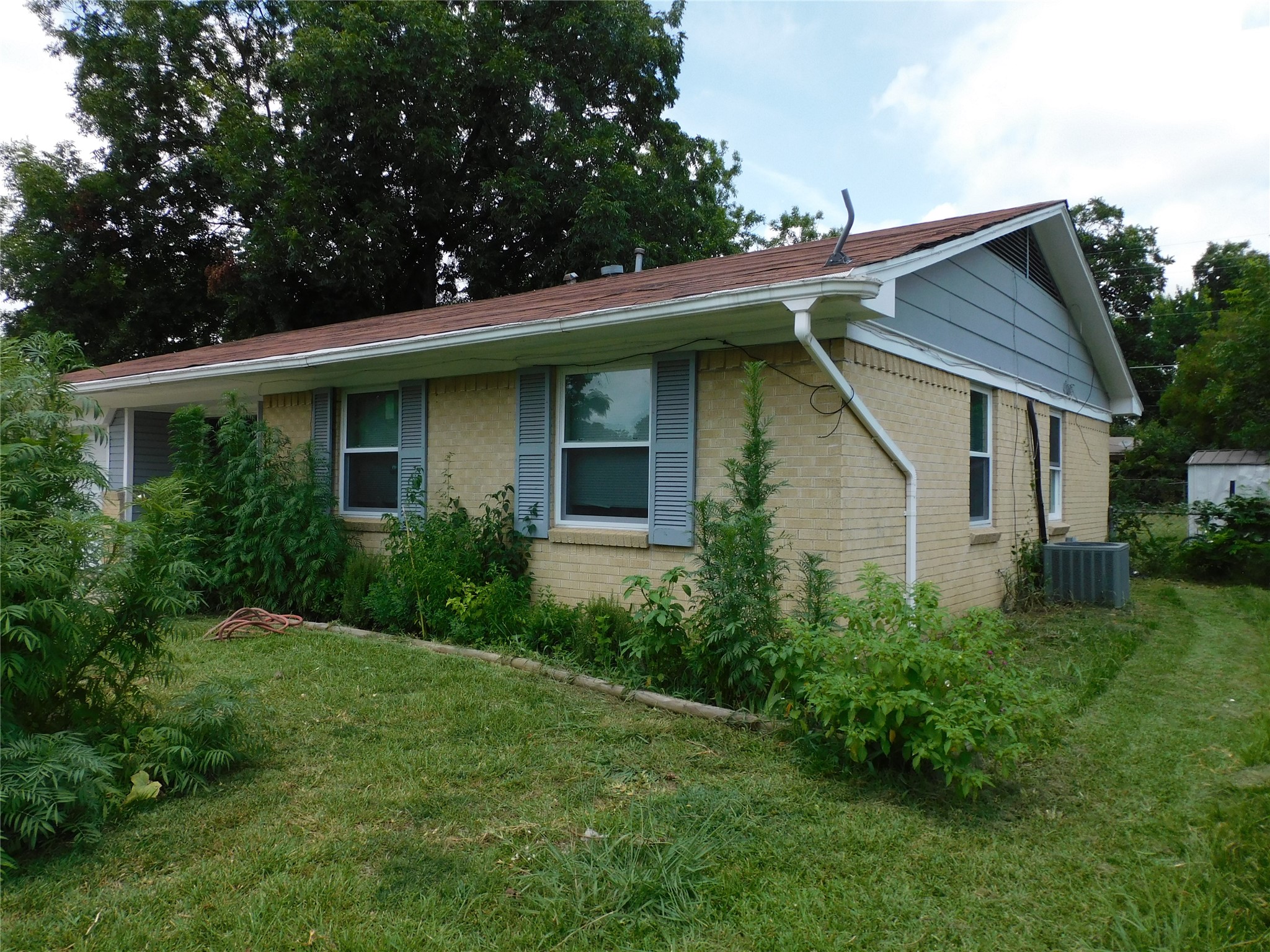 409 W Vista Drive Garland TX 75041