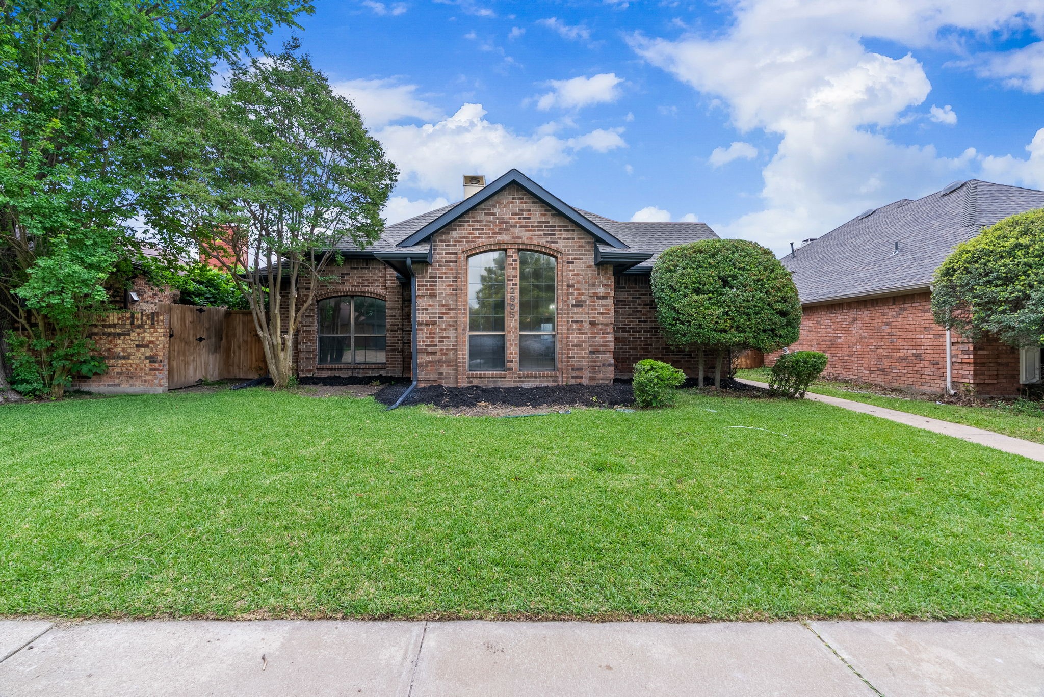 2805 Big Oaks Drive Garland TX 75044