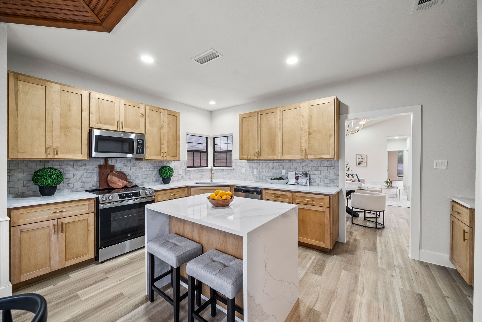 2805 Big Oaks Drive Garland TX 75044