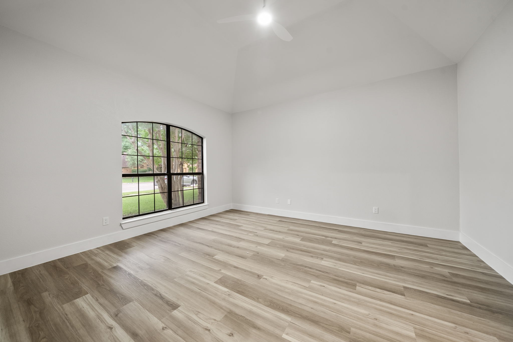 2805 Big Oaks Drive Garland TX 75044