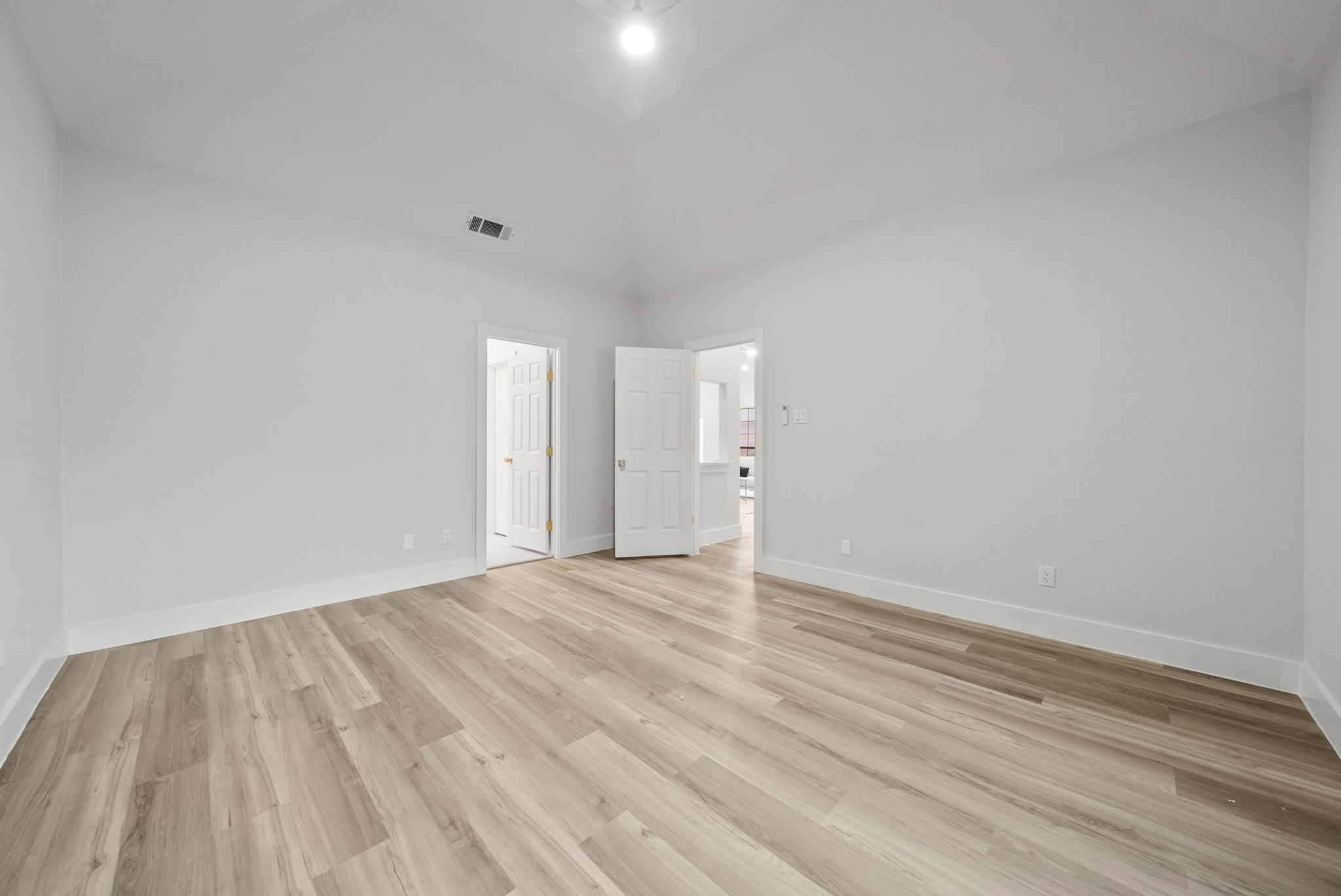2805 Big Oaks Drive Garland TX 75044
