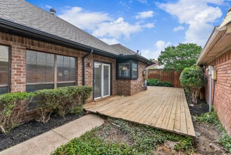 2805 Big Oaks Drive Garland TX 75044