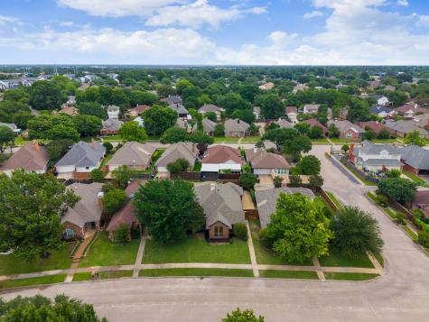 2805 Big Oaks Drive Garland TX 75044