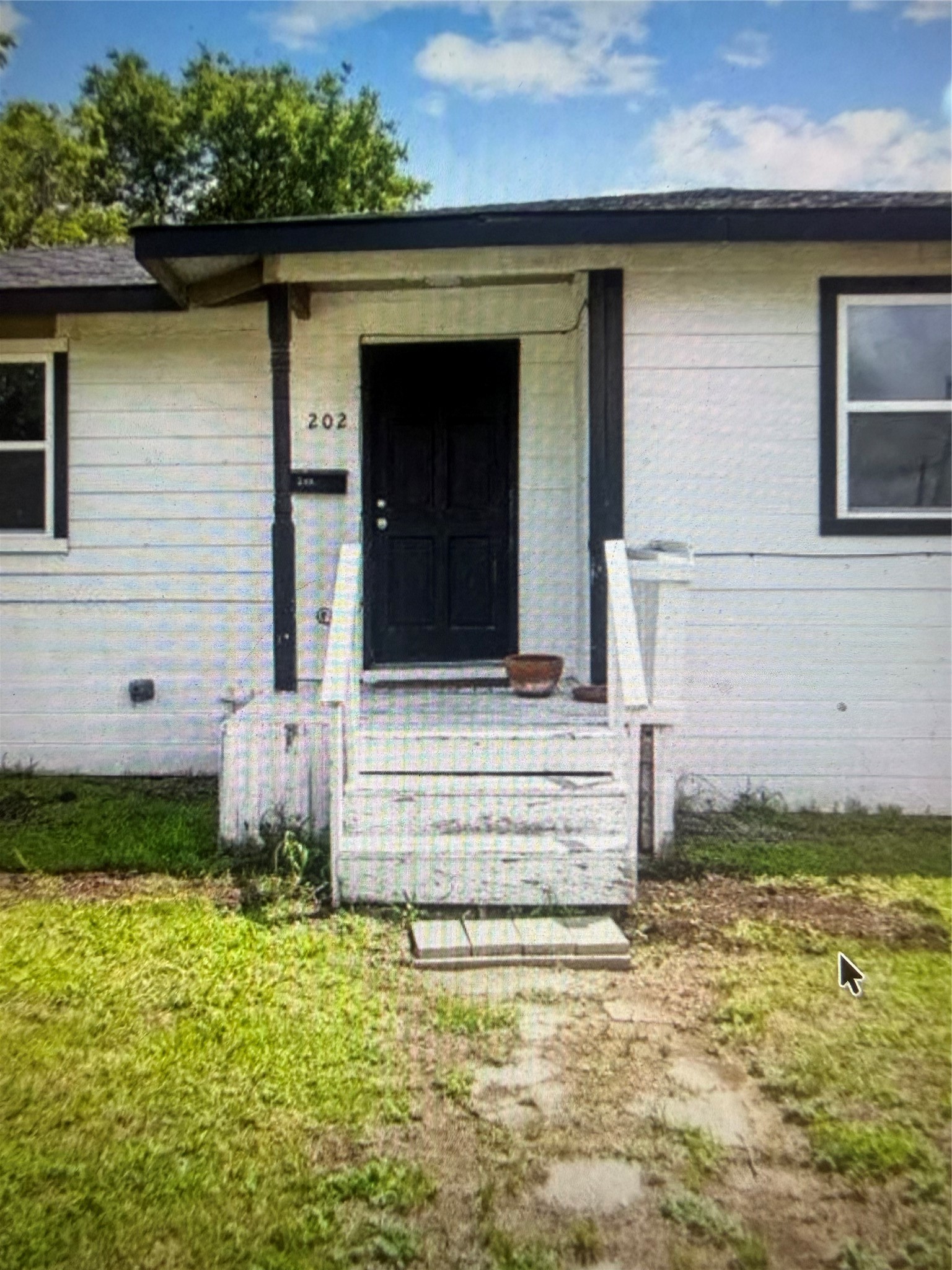 202 N Commerce Street Mart TX 76664